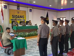 8 Polisi Termasuk Kapolsek Didemosi Imbas Kericuhan Maut di Dogiyai, 4 Dipecat