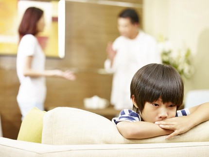 5 Sikap Orang Tua yang Diam-Diam Rusak Mental Anak Menurut Psikolog