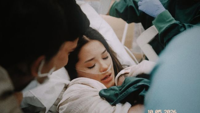 Terpopuler: Metode Lahiran Alyssa Daguise hingga Kondisi Keuangan Maxime Bikin Luna Maya Iri