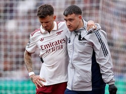 Kabar Buruk buat Arsenal, Ben White Cedera dan Out sampai Akhir Musim