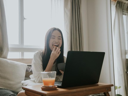 Ciri-Ciri Kepribadian Orang Lebih Suka Ngemil Sepanjang Hari