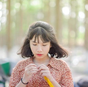 3 Ciri Kepribadian Unik Orang Bertubuh Mungil yang Dianggap Lebih Awet Muda