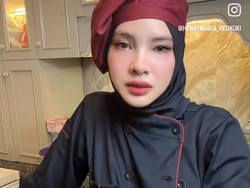 Punya Sertifikat Executive Chef Diakui 13 Negara, 7 Potret Henny Maria Pamer Skill di Dapur