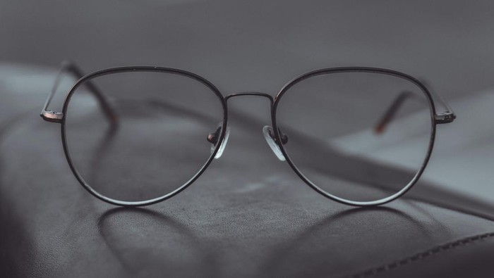 Kacamata aviator
