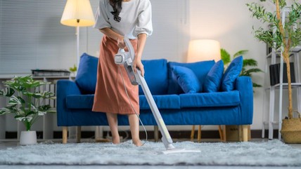 5 Rekomendasi Vacuum Cleaner Wet and Dry, Sedot Debu Sekaligus Mengepel Lantai