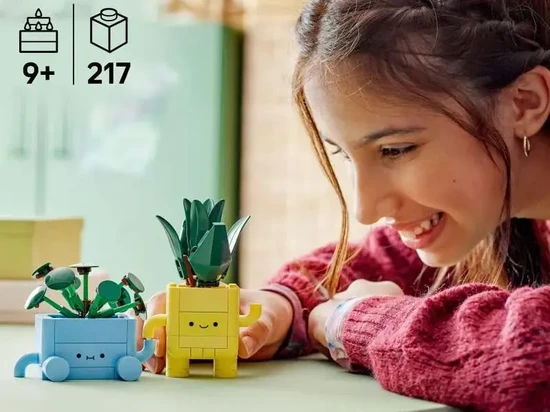 LEGO Happy Plants 217 Pieces: Dekorasi Estetik untuk Meja Kerja