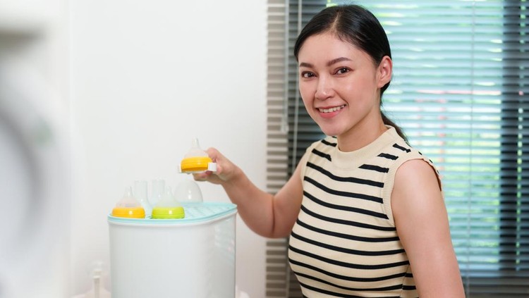 Sterilizer botol bayi