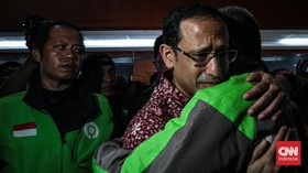 FOTO: Tangis Nadiem Usai Dituntut 18 Tahun Penjara