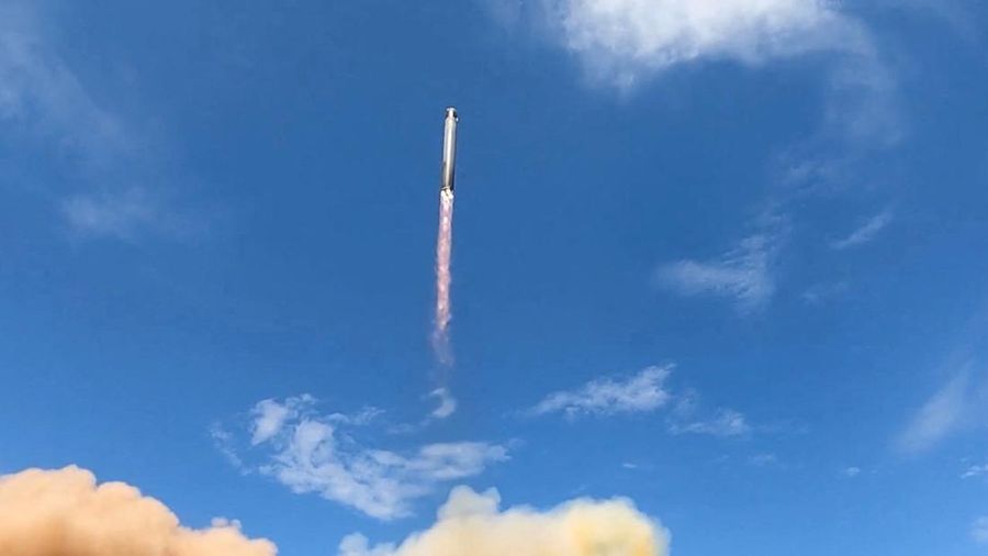 Uji peluncuran rudal balistik antarbenua Sarmat Rusia di letak nan tidak diketahui, dalam gambar tak bersuara ini nan diambil dari video nan dirilis pada 12 Mei 2026.