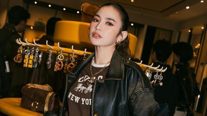 Vibes Estetik buat Spring/Summer: Bongkar 3 Gaya Keren yang Wajib Dicoba Gen Z, Featuring Koleksi Coach Terbaru!