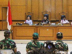 Video: Tak Kooperatif, Hakim Nilai Andrie Yunus Rendahkan Wibawa Pengadilan