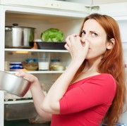 9 Cara Menghilangkan Bau Tak Sedap di Kulkas dengan Bahan Sederhana