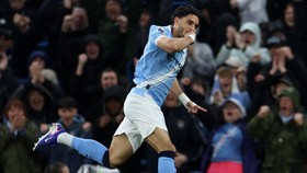 FOTO: Manchester City Belum Menyerah Kejar Arsenal