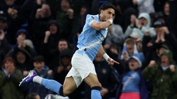 FOTO: Manchester City Belum Menyerah Kejar Arsenal