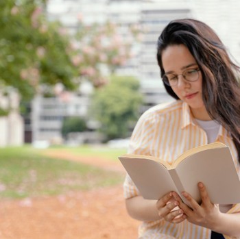 BeauPicks: 3 Buku 'Tipis' yang Bantu Kamu Keluar dari Reading Slump