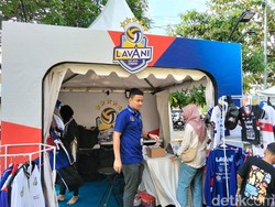 LavAni Buka Stan Merchandise di GOR Samapta, Ada Jersey Edisi SBY Cup 2026