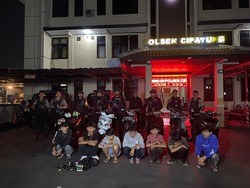 Polisi Patroli Bubarkan Balap Liar di Jaktim, Motor Tanpa Pelat Disita
