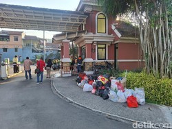 Warga Sentul City Keluhkan Sampah Tak Diangkut, Pengembang Buka Suara