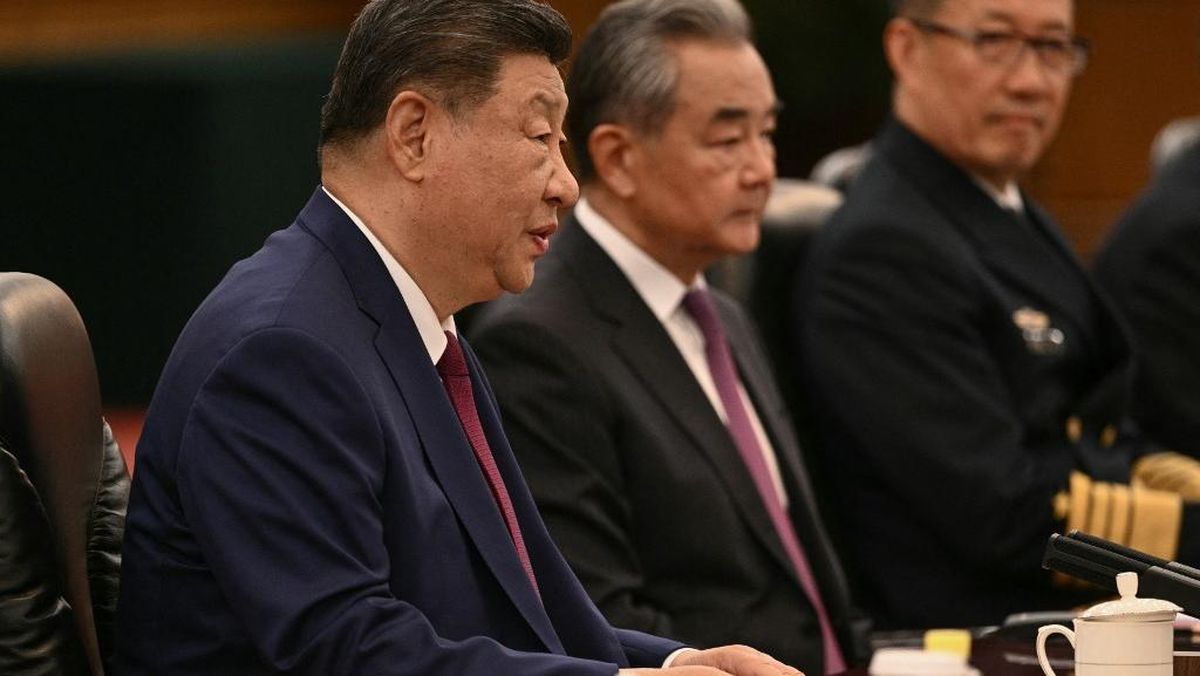 Deret 3 Sosok Tangan Kanan yang Diajak Xi Jinping Rapat Bareng Trump