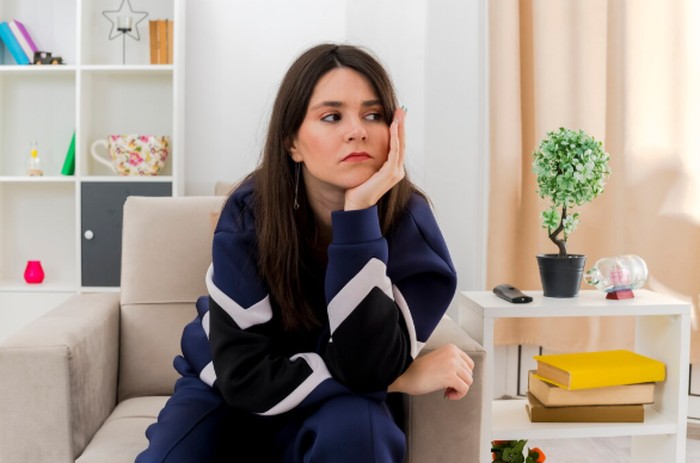 Capricorn terlihat tenang dan fokus pada hidupnya sendiri, tapi mereka bisa sangat tegas saat emosinya terpancing. Mereka juga dikenal nggak suka drama yang membuang waktu./ Foto: magnific.com/stockking