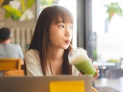 Benarkah Matcha Bikin Rambut Rontok? Ini Penjelasan Dokter