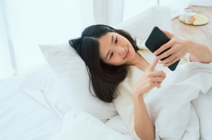 Gemini yang Betah Berjam-Jam Scroll Internet Tanpa Bosan/ Foto: freepik.com/Lifestylememory