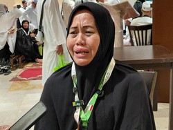Korban Banjir Aceh Menangis Haru Bisa Penuhi Panggilan Haji