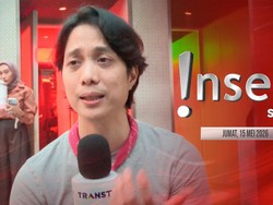 Insert Siang: Dikta dan Karier Musiknya: Gitar Wajib Ada saat Manggung
