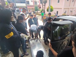 Polisi Baku Tembak dengan Penembak Bripka Anumerta Arya, Pelaku Tewas