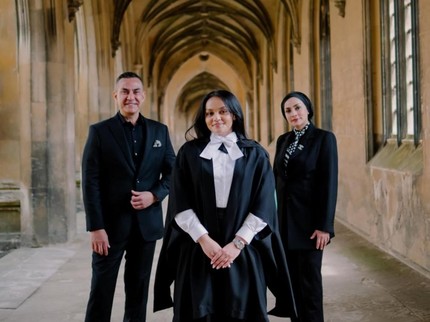 Potret Farah Labita Putri Ferdy Hasan Wisuda S2 Universitas Cambridge, Jadi Lulusan Terbaik