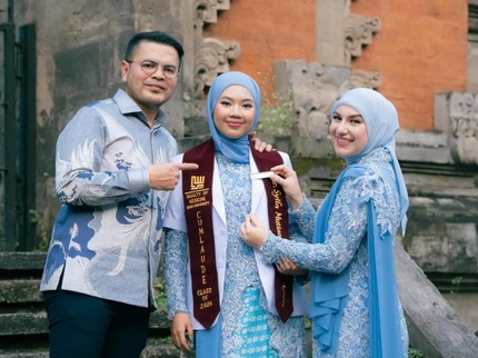 Potret Syifa Putri Sambung Irish Bella Jalani Upacara Sumpah Dokter
