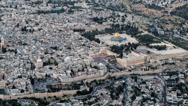 Israel Serbu Kompleks Masjid Al-Aqsa, RI-Arab Bersatu Buka Suara