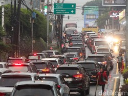 Video: One Way Selesai, Lalin dari Jakarta Menuju Puncak Padat Sore Ini
