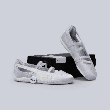 Rekomendasi Sneakers Satin yang Feminin dan Nyaman Dipakai Seharian
