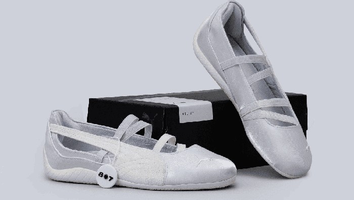 Rekomendasi Sneakers Satin yang Feminin dan Nyaman Dipakai Seharian