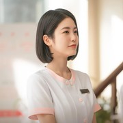 Shin Ye Eun Bertransformasi Jadi Perawat di Drakor Medis Romantis Baru 'Doctor on the Edge'