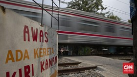 Perlu diingat, medan magnet di rel kereta api secara ilmiah dinilai tidak mampu mengganggu sistem kelistrikan pada mobil listrik modern.