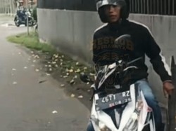 Pria Sampang Ditangkap Usai Curi Kursi Besi Pemkot Surabaya