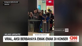 VIDEO: Viral, Aksi Berbahaya Emak-Emak di Konser