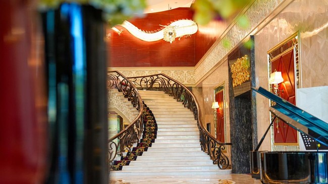 The Trans Luxury Hotel Surabaya Soft Opening — Strategi Integrasi Ekosistem CT Corp