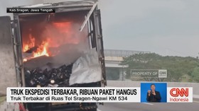 VIDEO: Truk Ekspedisi Terbakar, Ribuan Paket Hangus