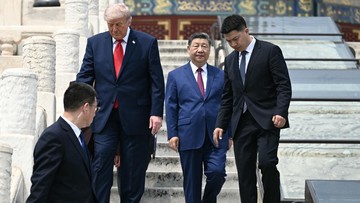 Rombongan Trump Buang Barang dari China, Perang Spionase AS-Tiongkok
