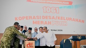 Menkop Sambut Peresmian Operasional 1.061 KDKMP Jatim dan Jateng