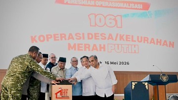 Menkop Sambut Peresmian Operasional 1.061 KDKMP Jatim dan Jateng