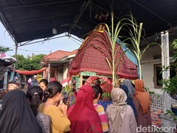 Memahami Falsafah Hidup dalam Tradisi Memitu di Indramayu