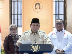 Canda Prabowo ke Jumhur: Bolak-balik Masuk Penjara Sekarang Jadi Menteri