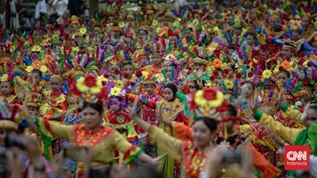 FOTO: Kemeriahan Aksi Kolosal 1.500 Penari Ondel-Ondel di TMII