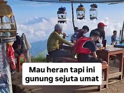 Heboh Pendaki Karaokean di Puncak Gunung Andong