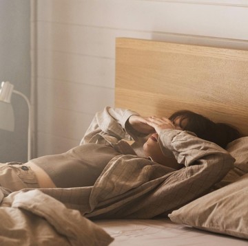 6 Cara Mengenali Orang yang Tidak Bahagia dari Kebiasaan Pagi Hari