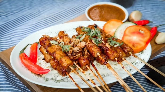 8 Cara Mengolah Daging Kurban Agar Empuk untuk Sate